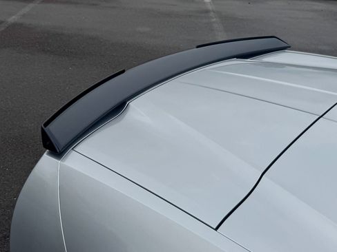 Used 2016 Chevrolet Corvette Z06 w/ 3LZ Preferred Equipment Group image 74