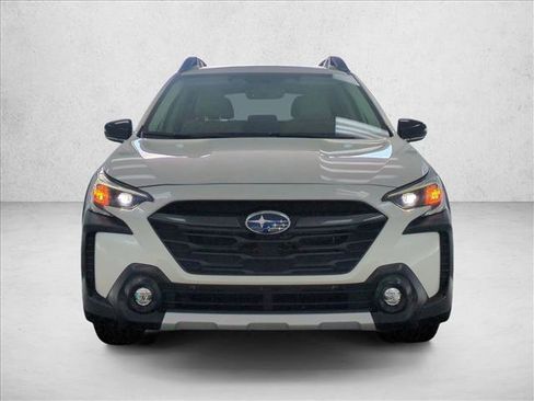 Certified 2025 Subaru Outback Limited w/ Popular Package #2 AWD/4WD image 2