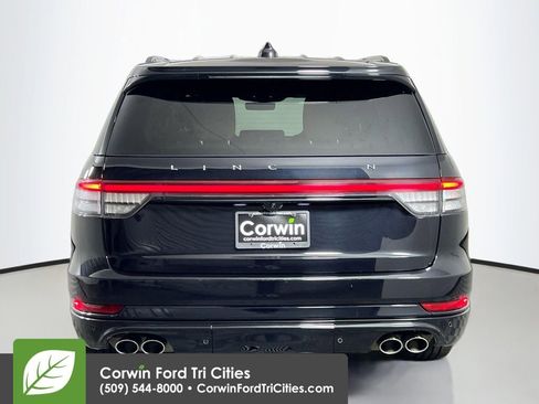 Used 2025 Lincoln Aviator Reserve w/ Equipment Group 201A AWD/4WD image 14