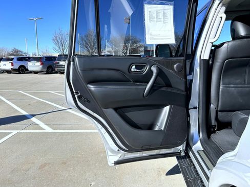 Used 2021 INFINITI QX80 Luxe AWD/4WD image 22