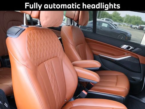 Used 2022 BMW X7 xDrive40i w/ Executive Package AWD/4WD image 15
