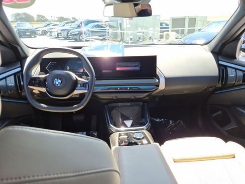Used 2025 BMW X3 xDrive30i w/ Premium Package AWD/4WD image 18