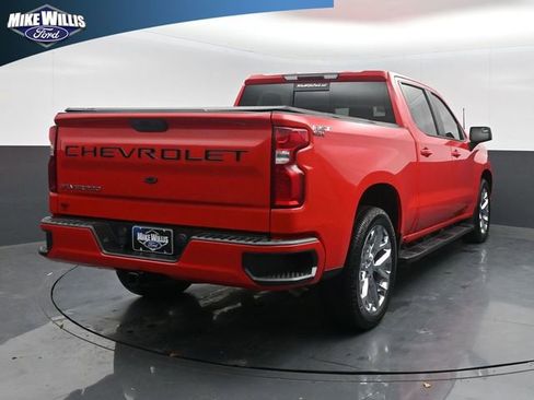 Used 2020 Chevrolet Silverado 1500 RST w/ Texas Edition RWD image 7