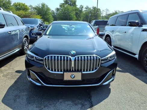 Used 2020 BMW 740i xDrive w/ Luxury Rear Seating Package AWD/4WD image 3
