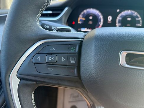 New 2025 Jeep Grand Cherokee Altitude image 20