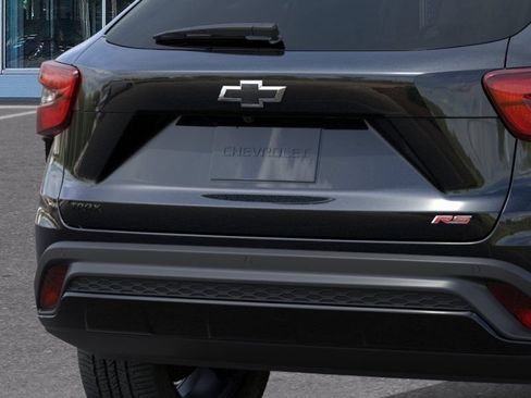 New 2026 Chevrolet Trax RS w/ Driver Confidence Package FWD image 14
