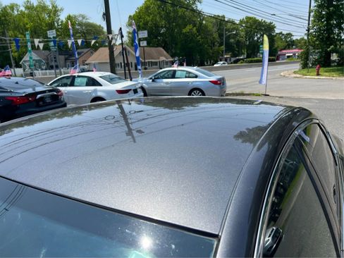 Used 2015 Chrysler 200 Limited image 12