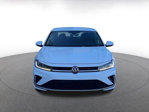 Used 2025 Volkswagen Jetta S image 4