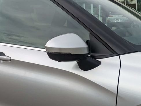 New 2026 Mitsubishi Outlander SE FWD image 12