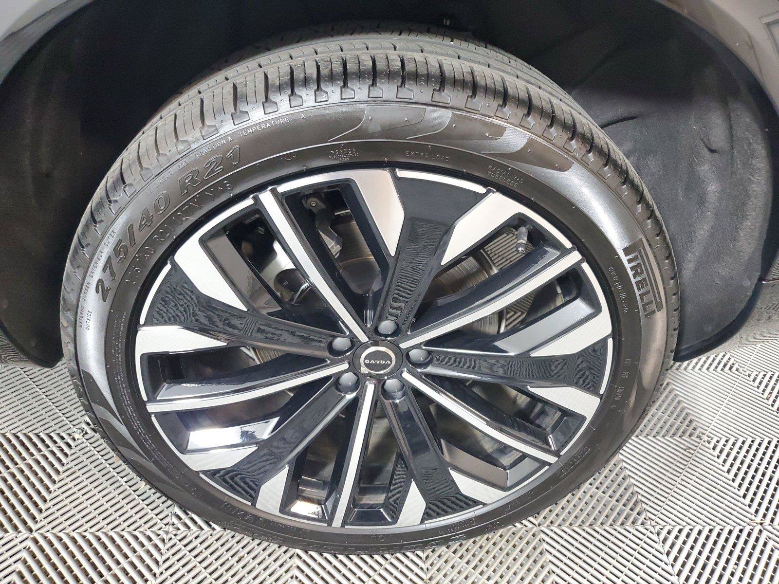 Certified 2026 Volvo XC90 B6 Ultra AWD/4WD image 12