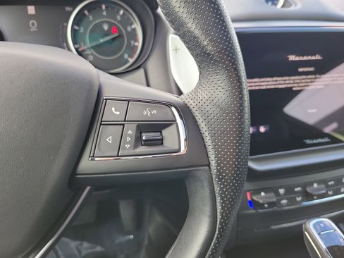 Used 2022 Maserati Ghibli Modena image 23