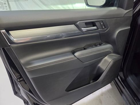 Used 2025 GMC Terrain Elevation AWD/4WD image 16