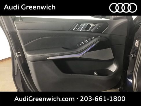 Used 2024 BMW X5 xDrive40i w/ M Sport Package AWD/4WD image 11