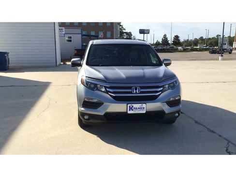 Used 2017 Honda Pilot EX-L image 3