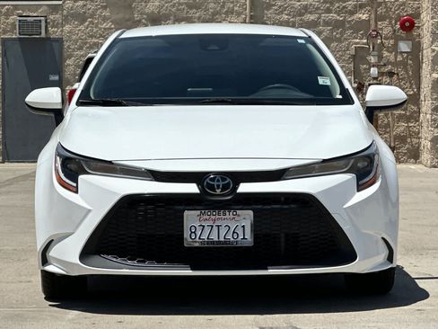 Used 2022 Toyota Corolla LE w/ LE Convenience Package FWD image 8