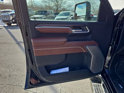 New 2026 GMC Sierra 2500 Denali Ultimate image 16