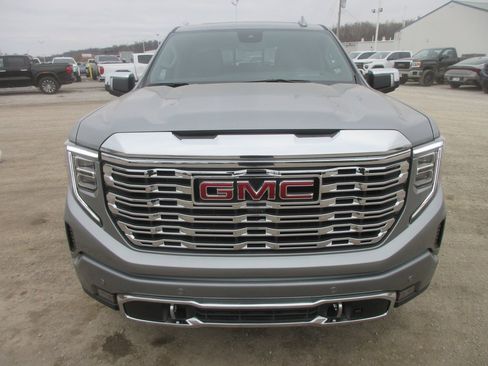 New 2026 GMC Sierra 1500 Denali w/ Denali Reserve Package image 12