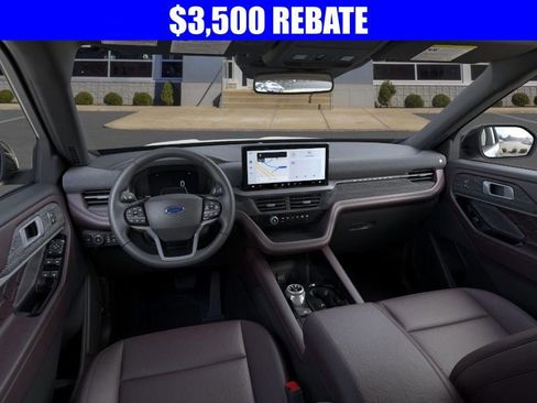 New 2026 Ford Explorer Platinum w/ LUX Leather Package image 9