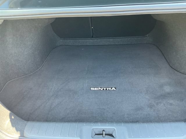 Used 2023 Nissan Sentra SR w/ SR Premium Package FWD image 21