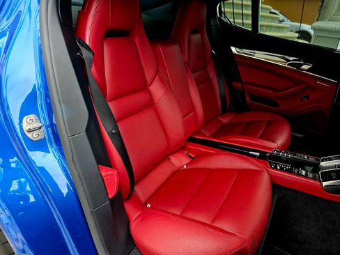 Used 2015 Porsche Panamera S image 87