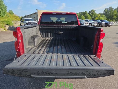 Used 2023 Chevrolet Silverado 1500 RST AWD/4WD image 18