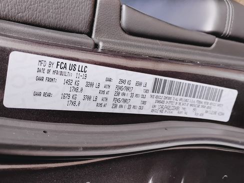 Used 2020 Jeep Grand Cherokee Laredo image 38