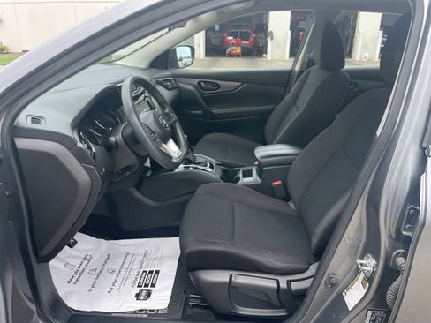 Used 2020 Nissan Rogue Sport S w/ Appearance Package AWD/4WD image 9