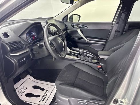 Used 2023 Mitsubishi Eclipse Cross LE AWD/4WD image 17