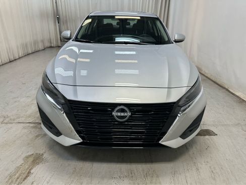 New 2025 Nissan Altima 2.5 SV image 7