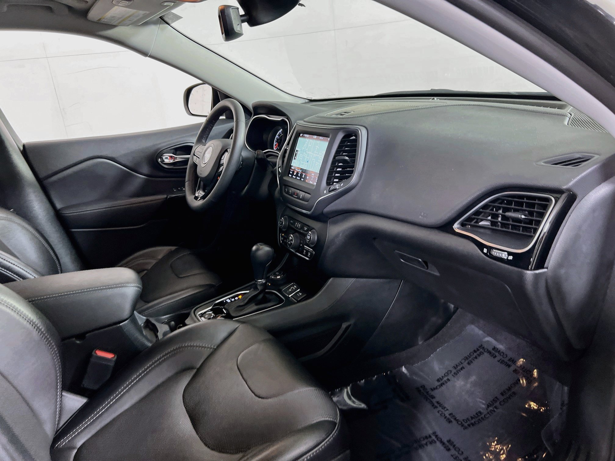 Used 2023 Jeep Cherokee Altitude Lux AWD/4WD image 28