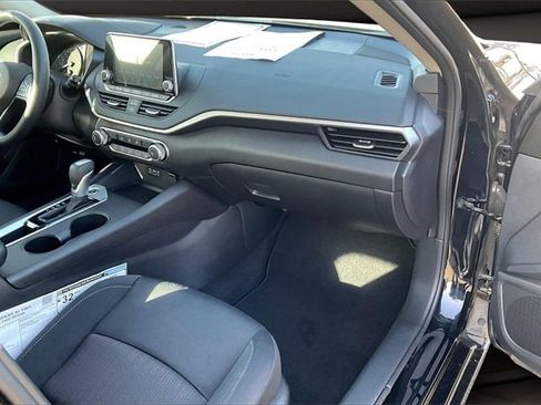 Certified 2025 Nissan Altima 2.5 S image 15