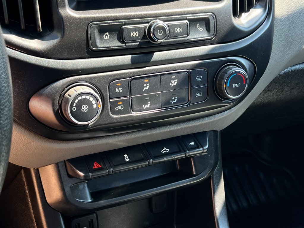 Used 2022 Chevrolet Colorado W/T RWD image 28
