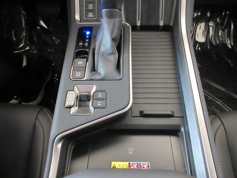 Used 2026 Lexus GX 550 AWD/4WD image 44