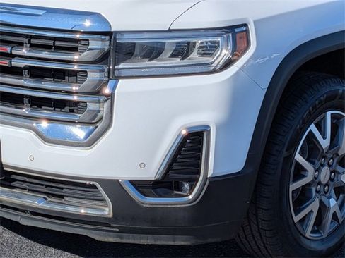 Used 2023 GMC Acadia SLT image 9