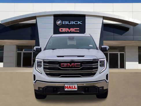 New 2026 GMC Sierra 1500 SLT image 2