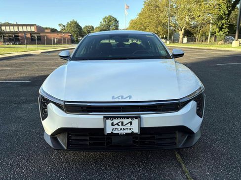 Used 2025 Kia K4 FWD image 2