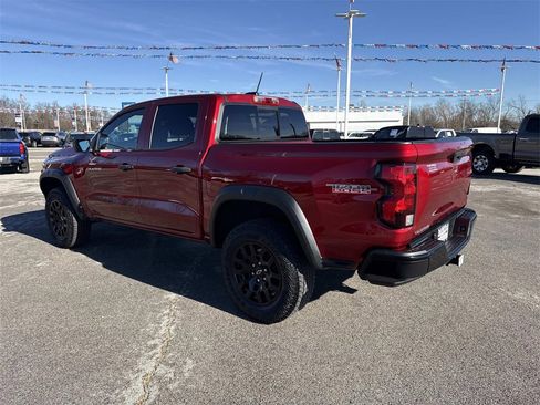 Used 2024 Chevrolet Colorado Trail Boss w/ Advanced Trailering Package image 3