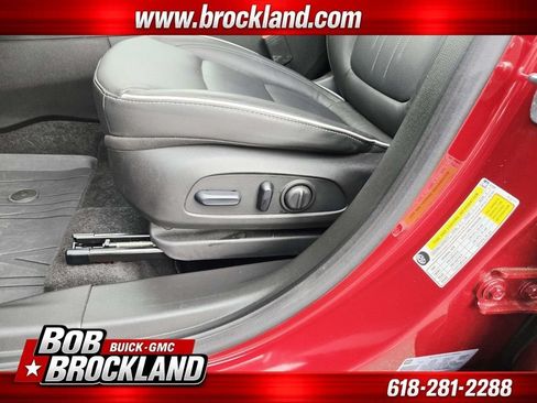 Used 2024 Buick Encore GX Avenir w/ Avenir Technology Package FWD image 35