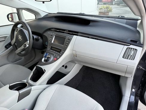 Used 2012 Toyota Prius Two image 30