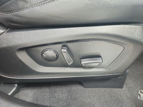 Used 2023 Ford Explorer Limited image 39