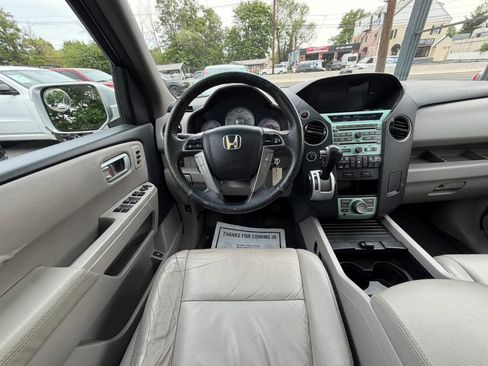 Used 2011 Honda Pilot Touring image 34