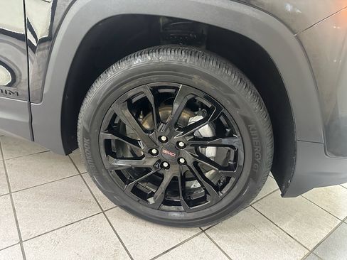 Certified 2024 GMC Terrain SLE w/ Driver Convenience Package AWD/4WD image 15