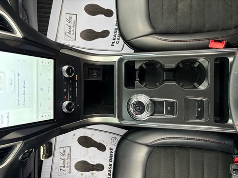 Used 2022 Ford Edge ST-Line image 37