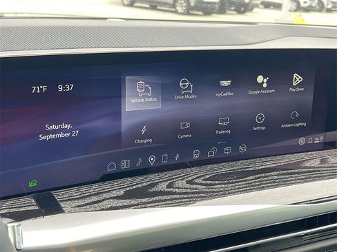 New 2026 Cadillac Escalade IQ Luxury 1 image 18