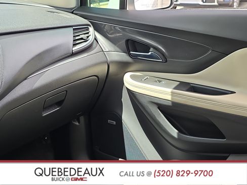 Used 2017 Buick Encore Premium AWD/4WD image 23