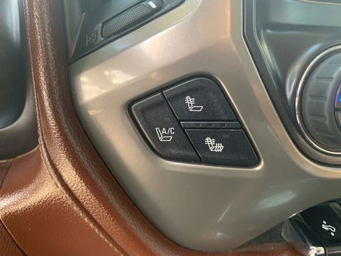 Used 2015 Chevrolet Silverado 1500 High Country w/ High Country Premium Package image 21