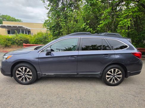 Used 2015 Subaru Outback 2.5i Limited AWD/4WD image 5