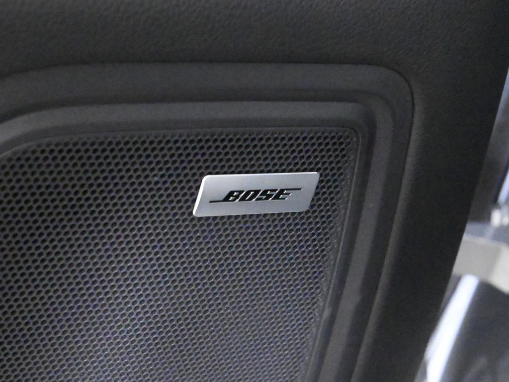 Used 2026 Porsche Macan AWD/4WD image 34