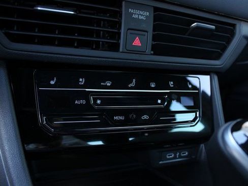 New 2026 Volkswagen Jetta GLI Autobahn FWD image 9