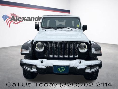 Used 2023 Jeep Wrangler Willys image 2
